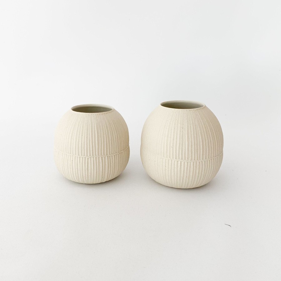 Living Tomoro Pottery | Tomoro Shinogi Vase