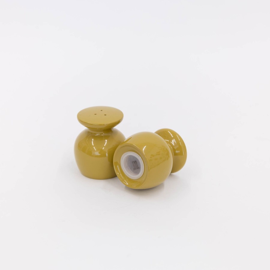 Vintage & Art Tortoise-Unknown, Japan | 104 60'S, Salt And Pepper Shaker - Mustard 2